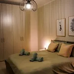 Lovely 3br Next To Bus Terminus Sleeps8 * Σεντ Πόλς Μπέι
