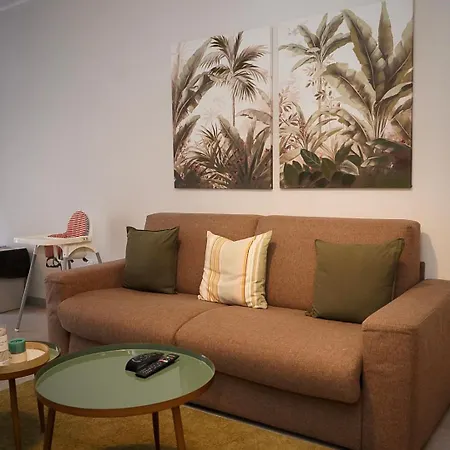 Apartamento Lovely Next To Bus Terminus St Paul's Bay