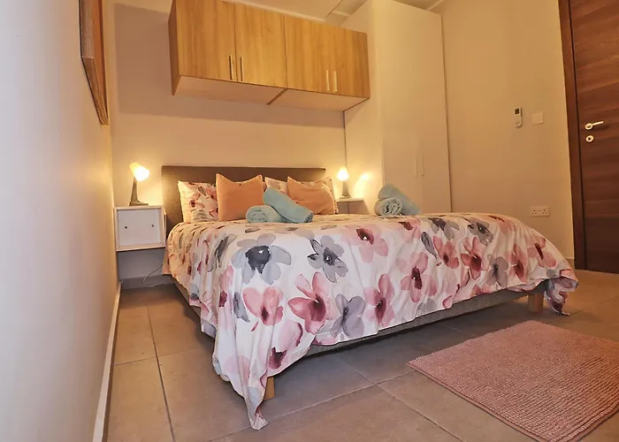 Lovely Next To Bus Terminus Апартаменты *