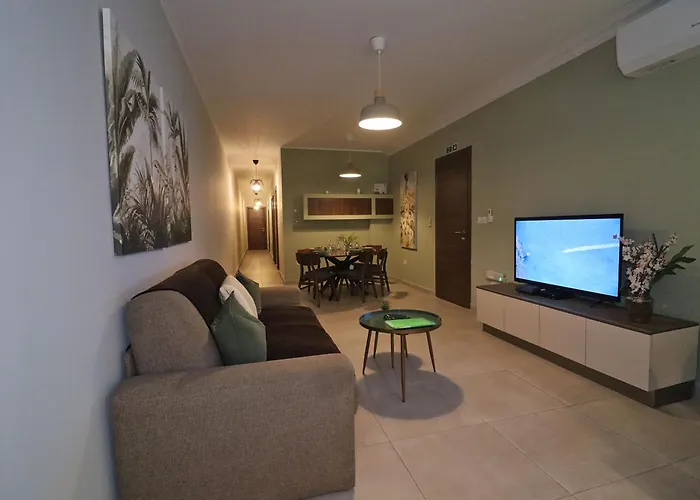 Lovely Next To Bus Terminus Апартаменты Сент-Полс-Бей