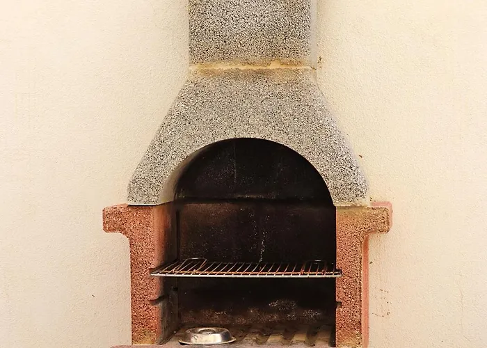 Lovely Next To Bus Terminus Сент-Полс-Бей